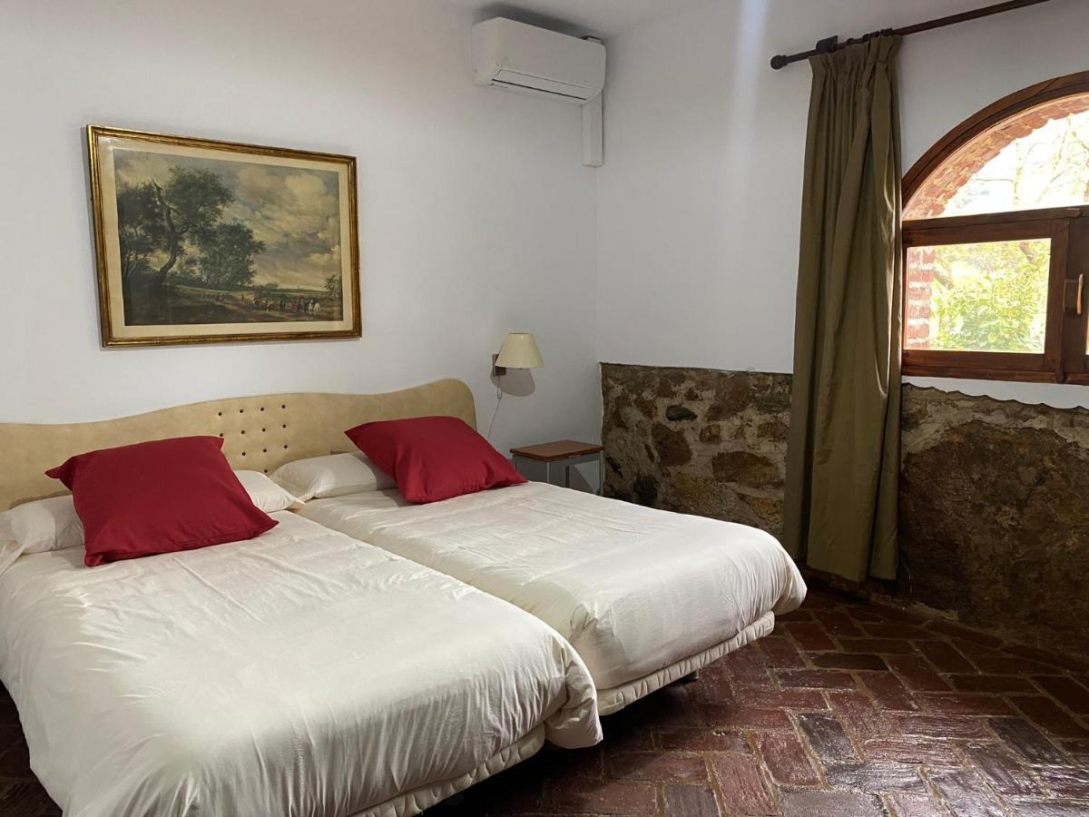 Casas Rurales Monasterio De Rocamador Almendral エクステリア 写真