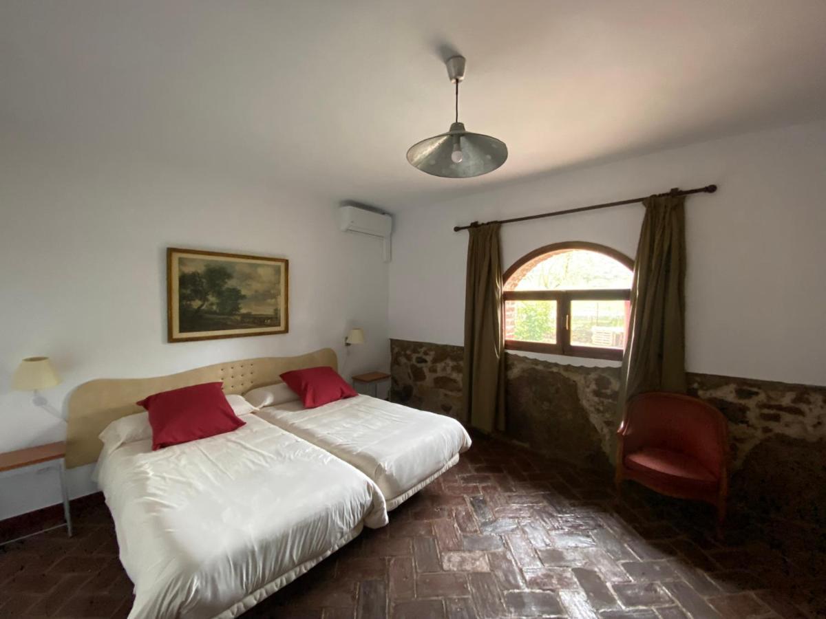 Casas Rurales Monasterio De Rocamador Almendral エクステリア 写真