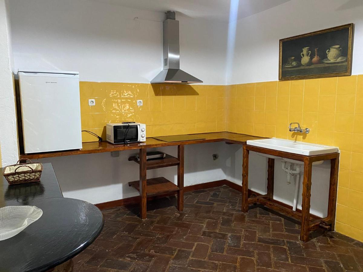 Casas Rurales Monasterio De Rocamador Almendral エクステリア 写真