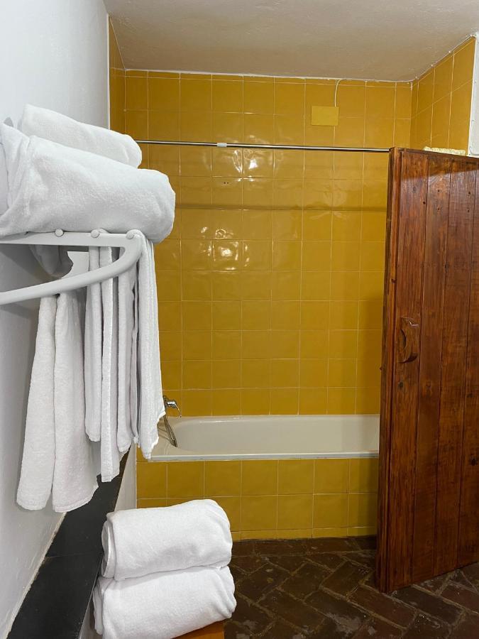 Casas Rurales Monasterio De Rocamador Almendral エクステリア 写真