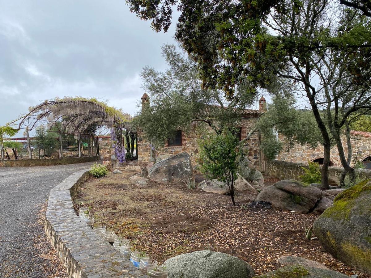 Casas Rurales Monasterio De Rocamador Almendral エクステリア 写真